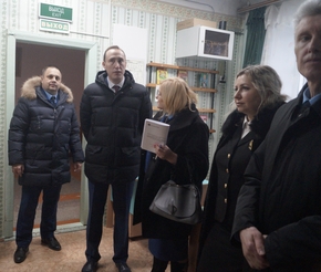 Уполномоченный по правам ребенка Инна Мухина совместно с первым заместителем прокурора области Игорем Таратоновым посетили Брянскую областную школу-интернат