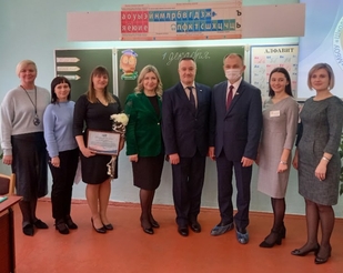 Уполномоченный по правам ребенка вместе с депутатом Государственной Думы посетили детей в школе коррекции и развития 