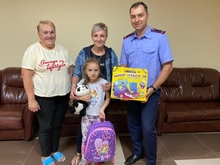 Совет отцов при Уполномоченном по правам ребенка оказал помощь первоклассницам из Донбасса и Украины