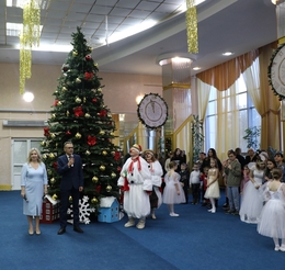 � ������� ��� 200 ����� �� ���������� ����� � ����� � ������������� ������������ ���������� ������������